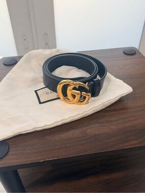 Gucci Black Leather Belt with Gold Double G